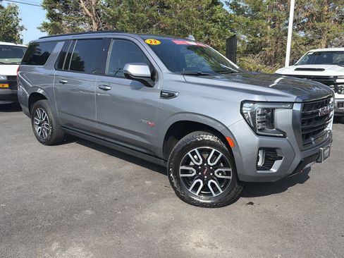 Used 2022 GMC Yukon XL AT4 AWD/4WD image 2