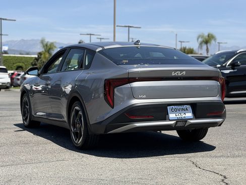 Certified 2025 Kia K4 EX image 6
