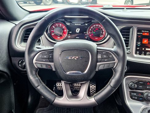 Used 2015 Dodge Challenger SRT Hellcat image 17