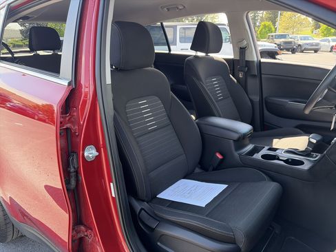 Used 2021 Kia Sportage LX w/ LX AWD Popular Package image 34