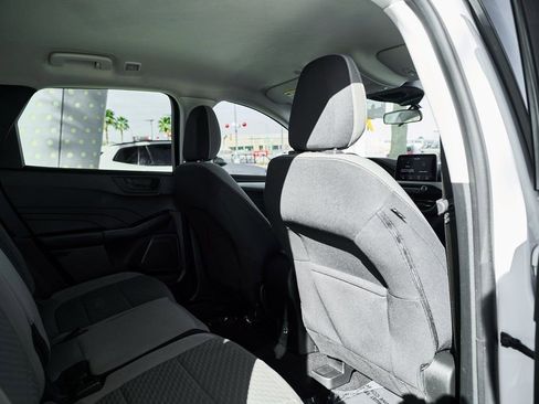 Used 2022 Ford Escape SE image 20