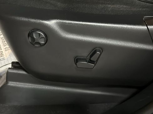 Used 2020 Jeep Grand Cherokee High Altitude AWD/4WD image 22