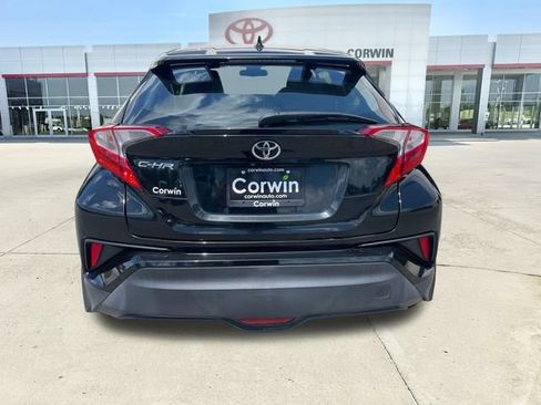 Used 2018 Toyota C-HR XLE FWD image 8