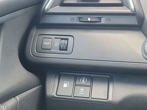 Used 2019 Honda Insight Touring image 18