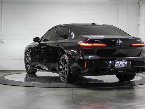 Certified 2024 BMW 760i xDrive 760i xDrive w/ Executive Package image 4