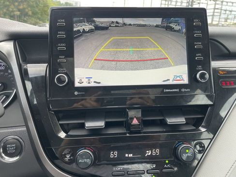 Used 2021 Toyota Camry XLE AWD/4WD image 22
