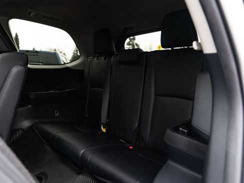 Used 2024 Toyota Grand Highlander AWD Hybrid image 23