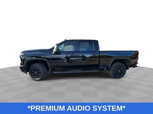 Used 2024 Chevrolet Silverado 2500 LT w/ Midnight Edition image 6
