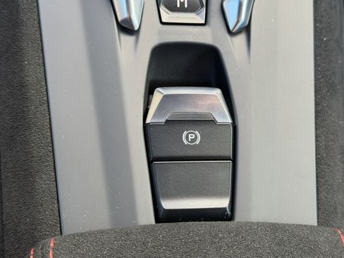 Used 2024 Lamborghini Huracan STO image 18