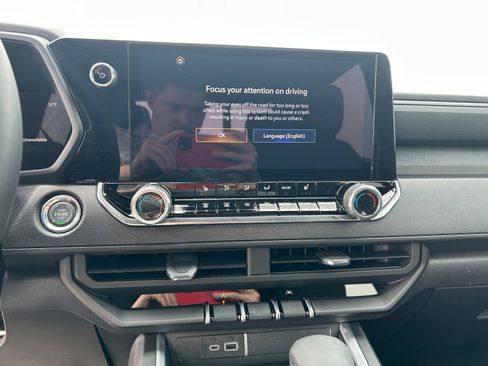 New 2026 Chevrolet Colorado Trail Boss AWD/4WD image 12