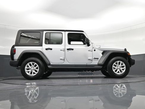 Used 2023 Jeep Wrangler Unlimited Sport AWD/4WD image 24