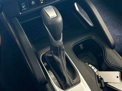 Used 2023 Nissan Frontier SV w/ SV Convenience Package image 17