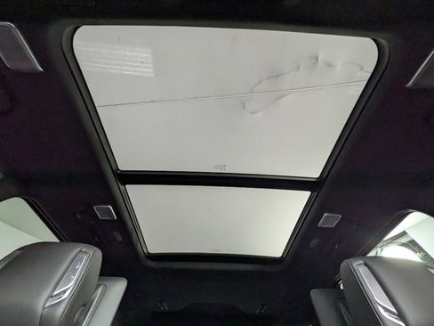 Certified 2025 Cadillac Escalade V w/ LPO, ONYX Package image 8