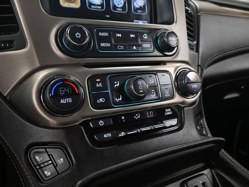Used 2019 GMC Yukon Denali w/ Denali Ultimate Package image 14