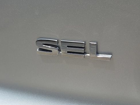 Used 2024 Mitsubishi Eclipse Cross SEL AWD/4WD image 9