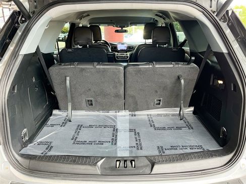 Used 2023 Ford Explorer XLT w/ Equipment Group 202A image 24