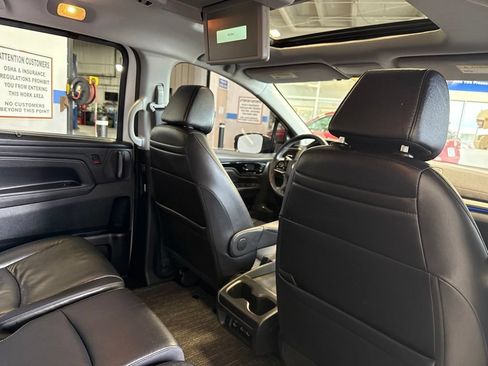 Certified 2023 Honda Odyssey Touring image 23