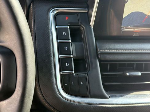 Used 2023 GMC Yukon AT4 w/ Max Trailering Package AWD/4WD image 15