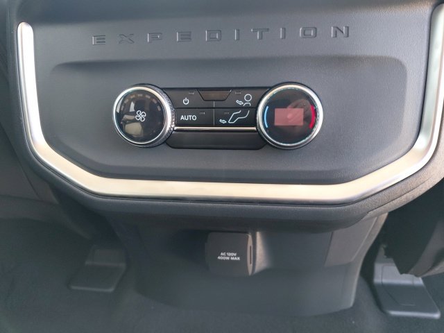 New 2026 Ford Expedition Max Active AWD/4WD image 16