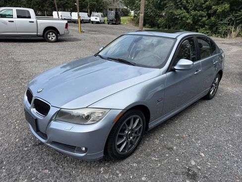 Used 2011 BMW 328i xDrive Sedan w/ Premium Pkg 2 AWD/4WD image 12