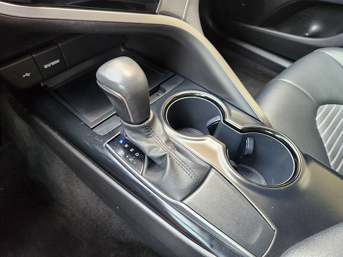 Used 2020 Toyota Camry SE FWD image 37