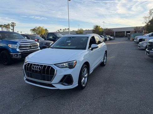 Used 2020 Audi Q3 2.0T Premium image 1