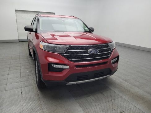 Used 2022 Ford Explorer XLT w/ Equipment Group 202A AWD/4WD image 13