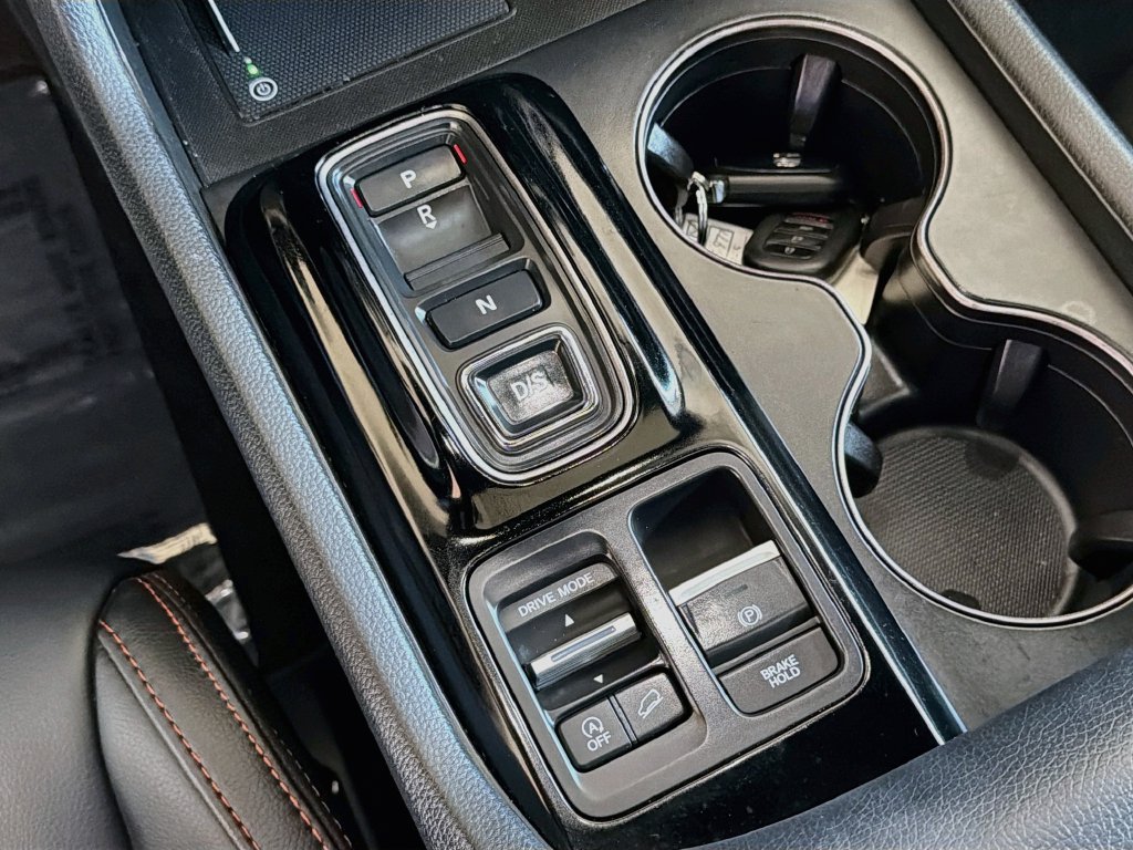 Used 2025 Honda Pilot TrailSport image 15