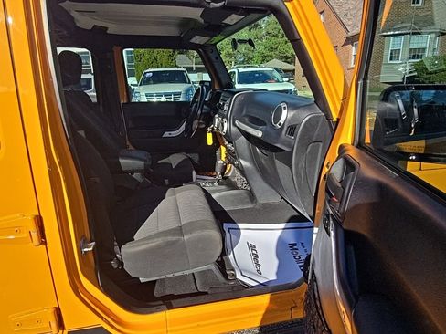 Used 2012 Jeep Wrangler Unlimited Sahara w/ Dual Top Group image 13