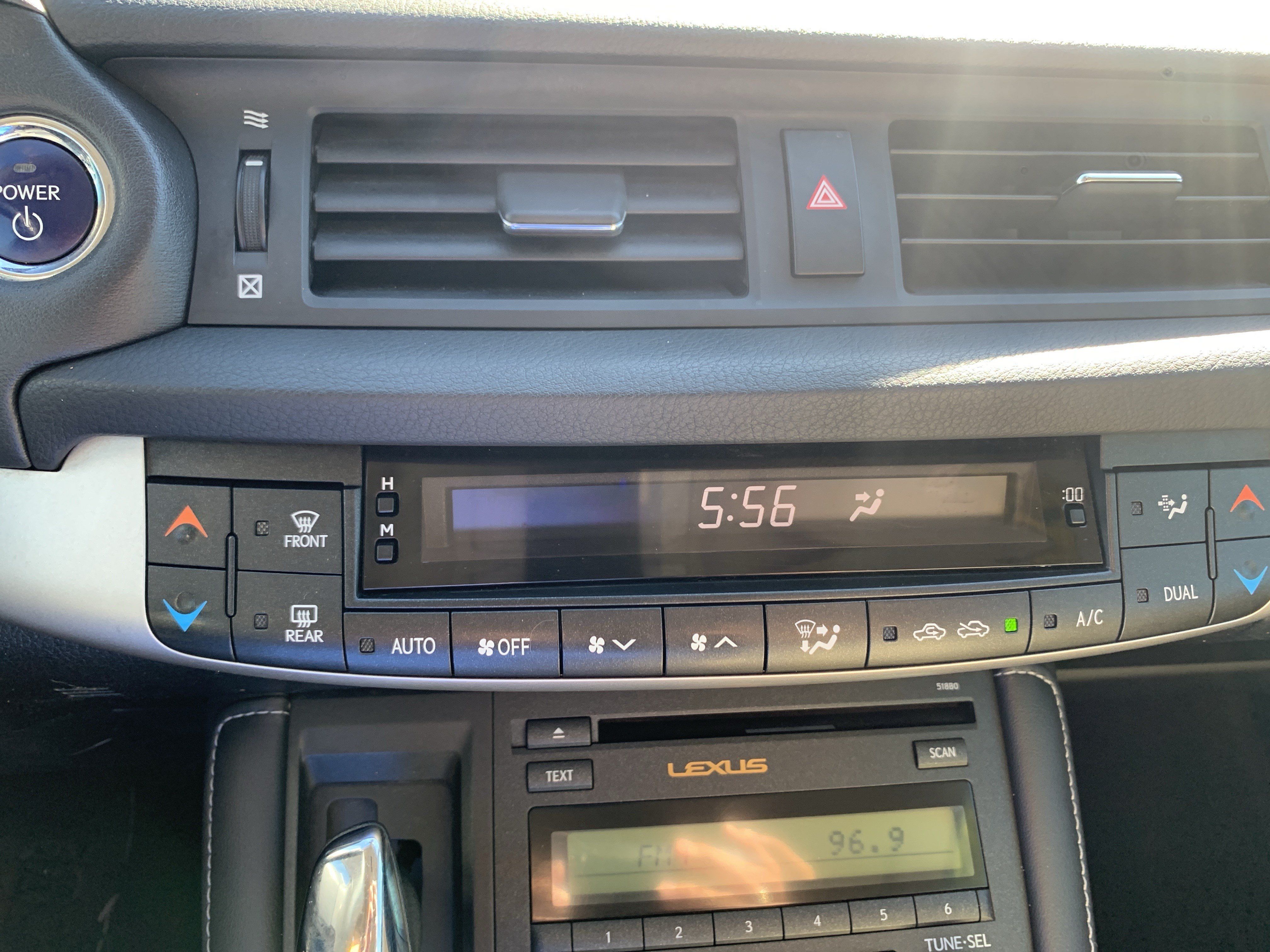 Used 2013 Lexus CT 200h FWD image 24