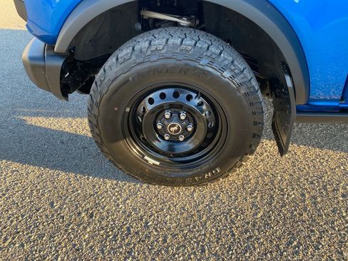 Used 2023 Ford Bronco Black Diamond image 27