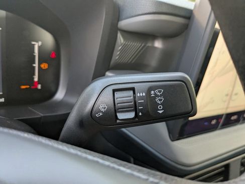 New 2025 Ford Maverick XL FWD image 28