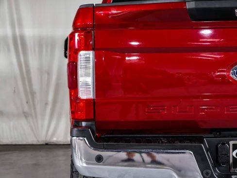 Used 2019 Ford F250 XLT w/ XLT Premium Package AWD/4WD image 41