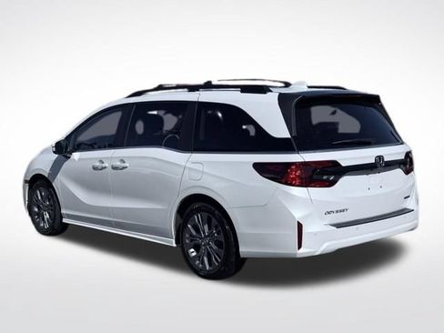 Used 2025 Honda Odyssey Touring image 8