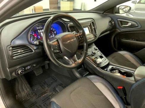 Used 2016 Chrysler 200 S image 10