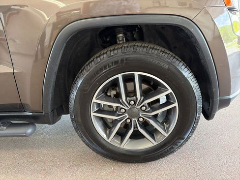 Used 2020 Jeep Grand Cherokee Limited AWD/4WD image 33