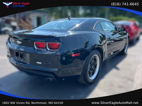 Used 2013 Chevrolet Camaro LS RWD image 4