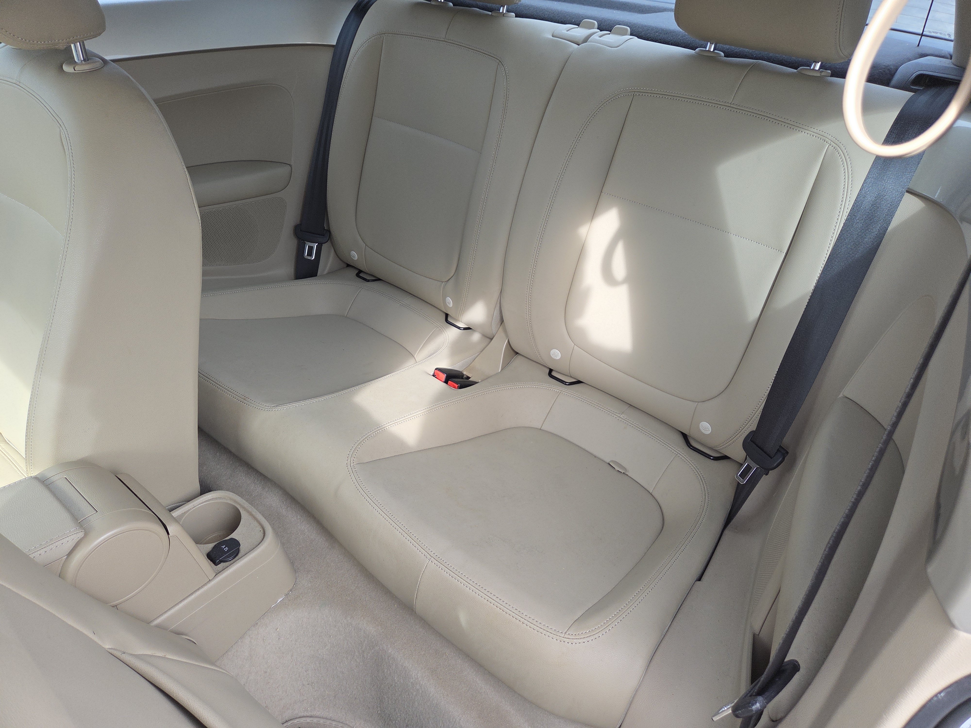 Used 2012 Volkswagen Beetle 2.5 FWD image 11
