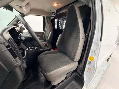 Certified 2025 GMC Savana 2500 w/ Driver Convenience Package RWD image 7