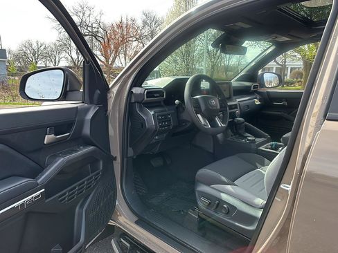 New 2026 Toyota Tacoma TRD Off-Road w/ TRD Off Road Upgrade Package AWD/4WD image 2