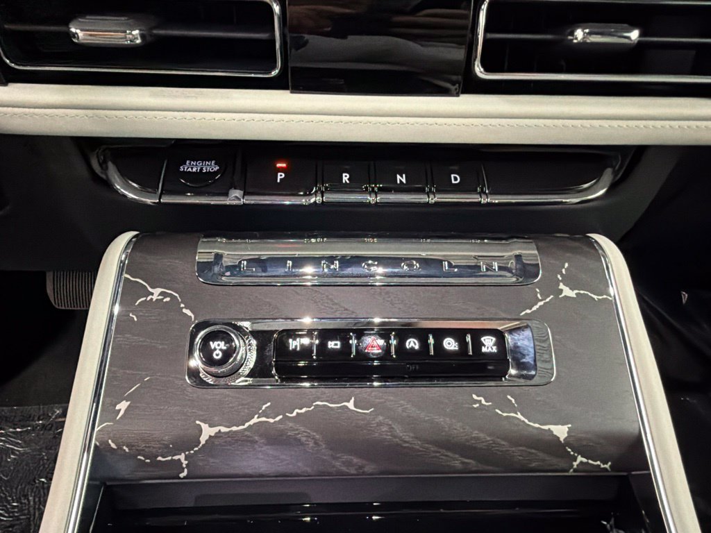 New 2027 Lincoln Aviator Black Label w/ Jet Appearance Package AWD/4WD image 14