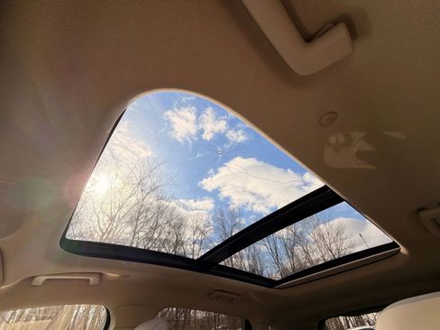 Used 2017 Lincoln MKX Reserve w/ Lincoln MKX Climate Package image 40