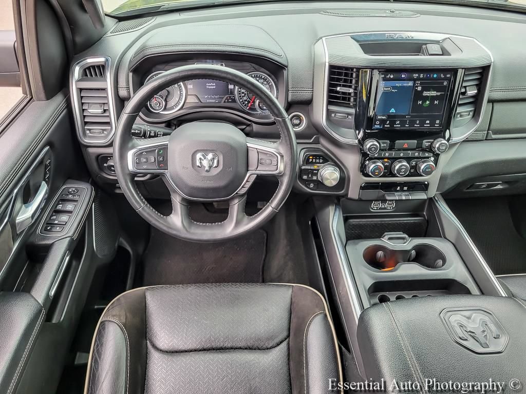 Used 2024 RAM 1500 Laramie AWD/4WD image 12
