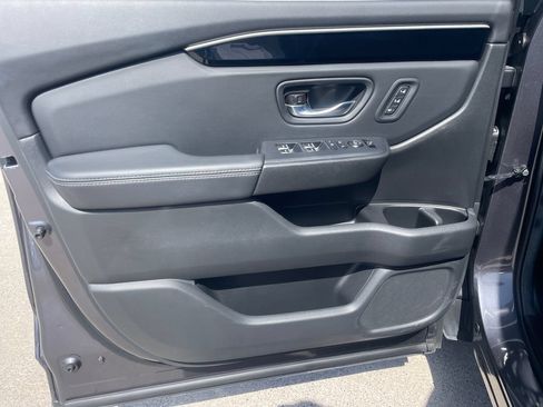 Used 2025 Honda Pilot EX-L image 21