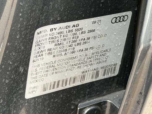 Used 2025 Audi Q5 Premium w/ Convenience Package AWD/4WD image 28