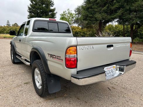 Used 2003 Toyota Tacoma PreRunner image 19