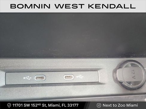 Used 2024 Volkswagen Taos S image 19