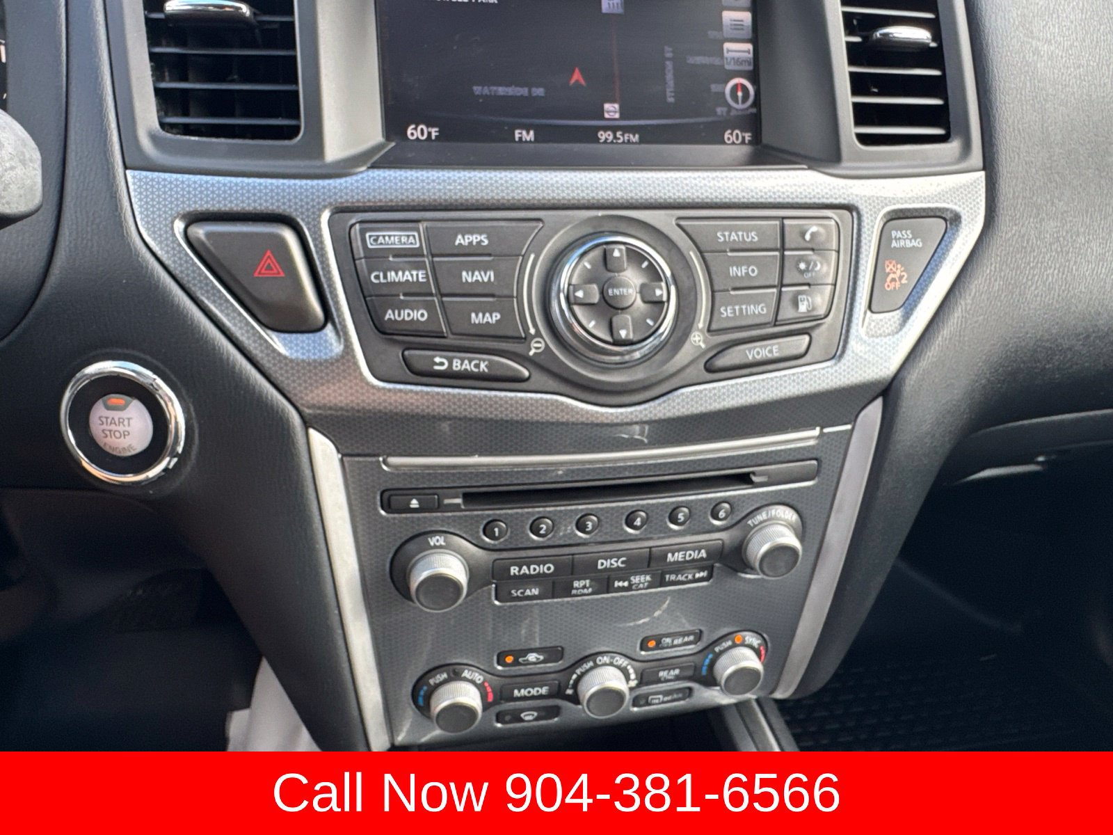 Used 2020 Nissan Pathfinder SL FWD image 30