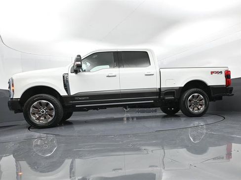 Certified 2024 Ford F250 King Ranch AWD/4WD image 30