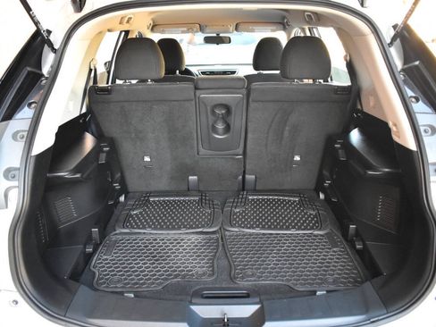Used 2015 Nissan Rogue SV AWD/4WD image 38